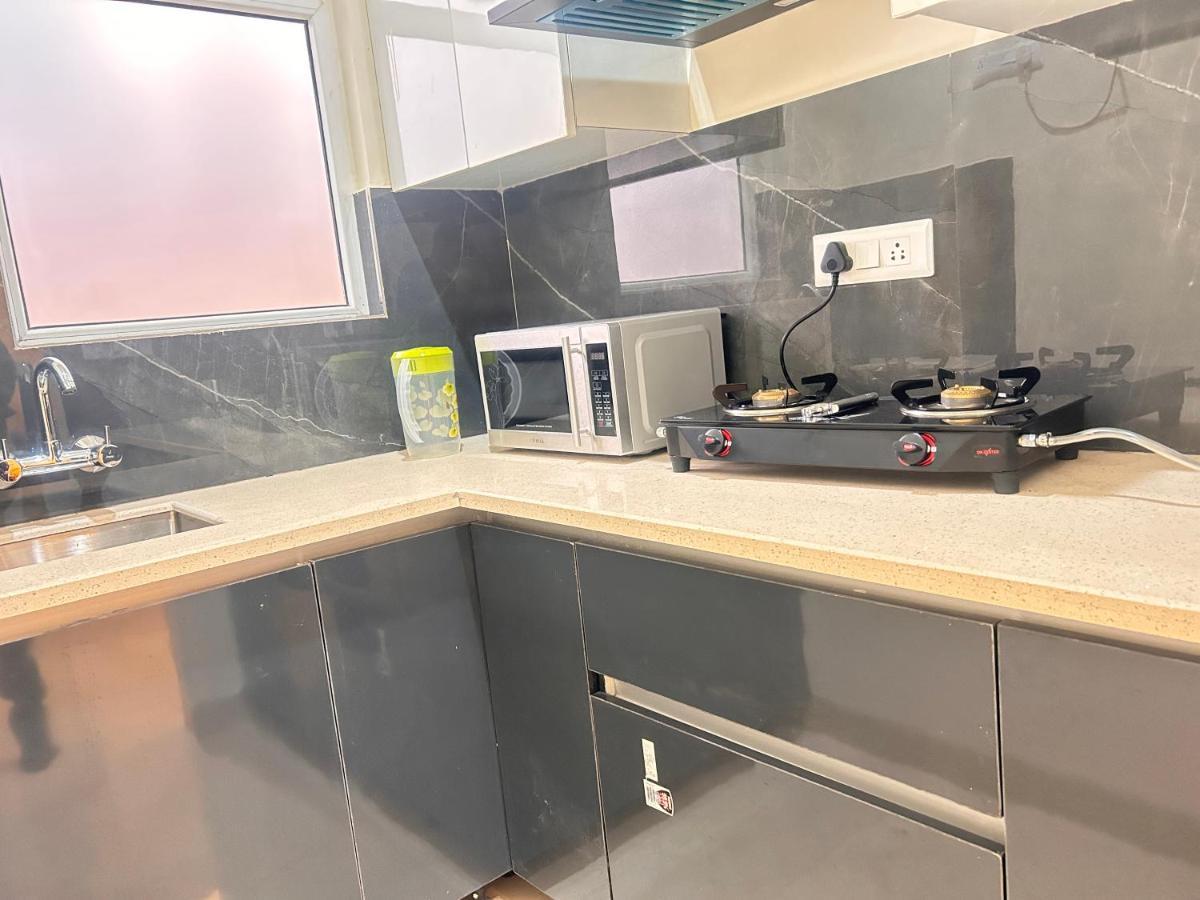 Lime Tree Service Apartment - Medanta Medicity, Gurgaon Bagian luar foto