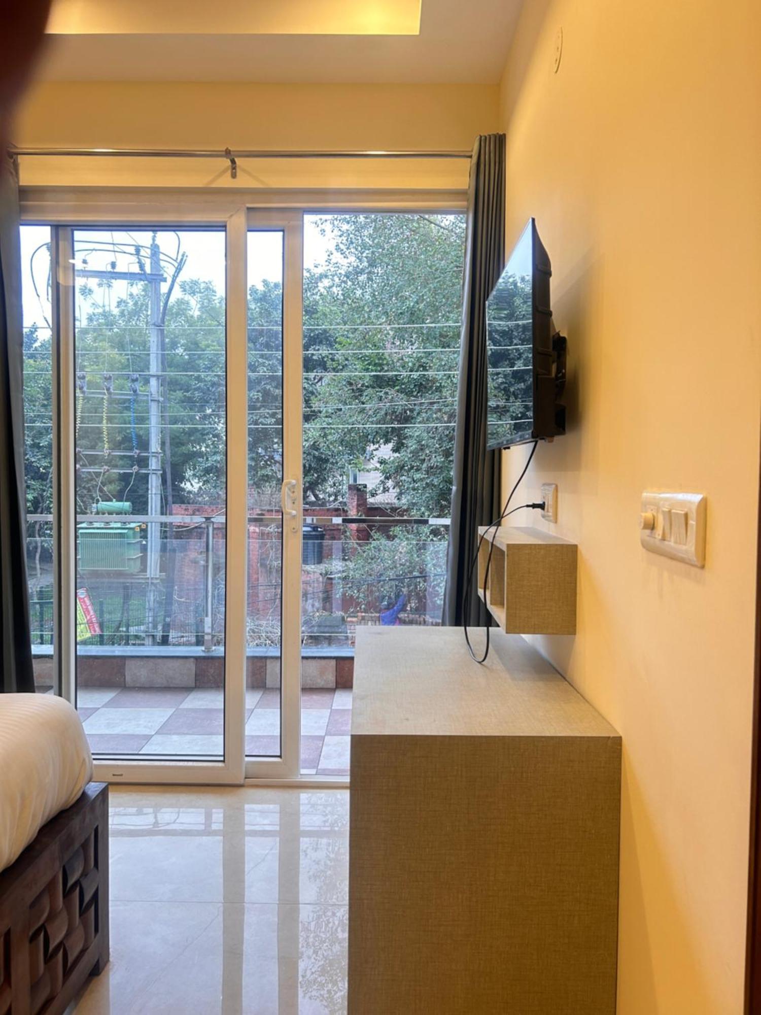 Lime Tree Service Apartment - Medanta Medicity, Gurgaon Bagian luar foto