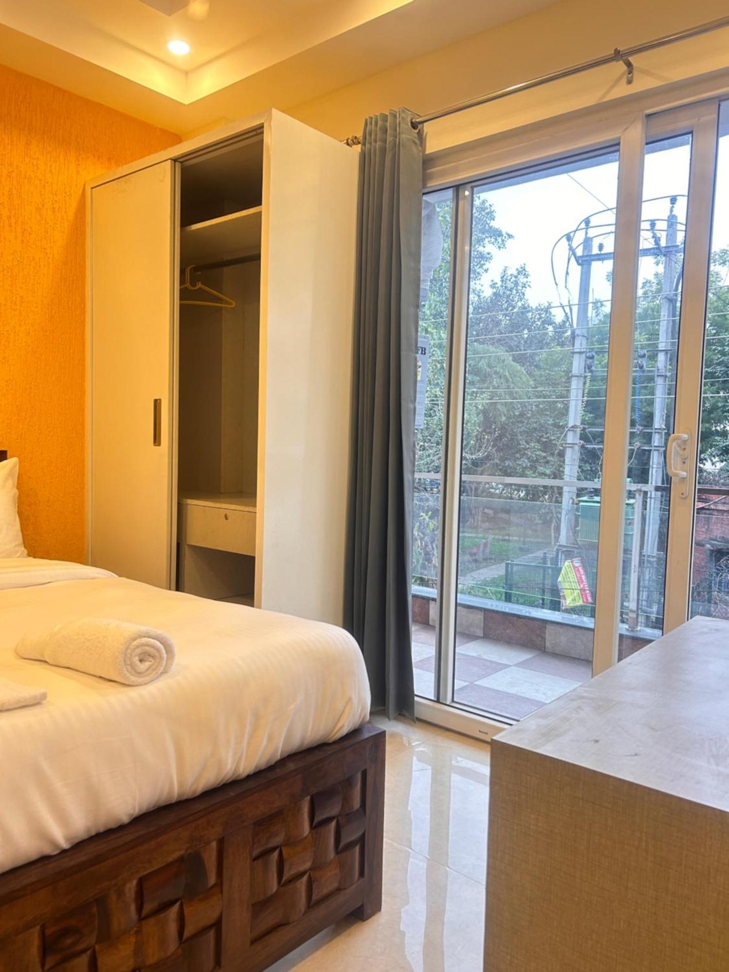 Lime Tree Service Apartment - Medanta Medicity, Gurgaon Bagian luar foto